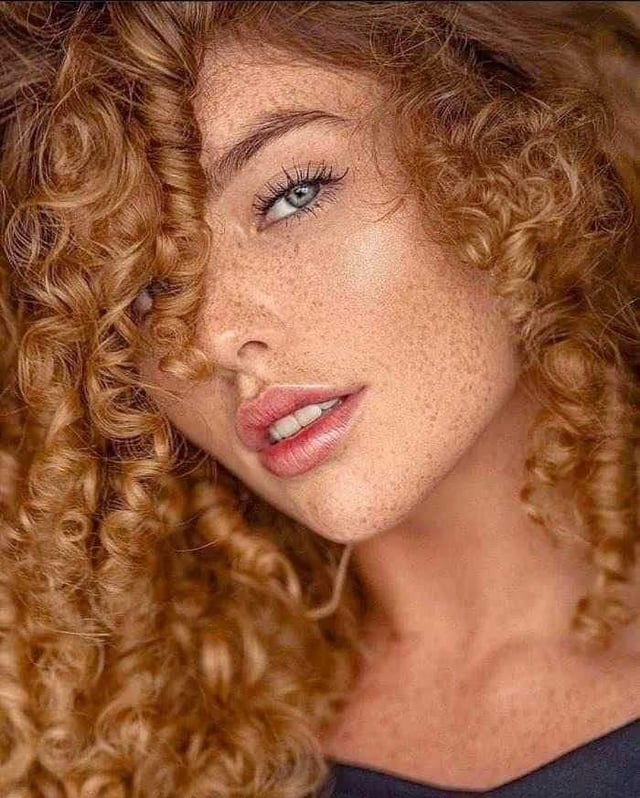 The curls, eyes, and freckles… I’m speechless.